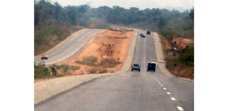 Lagos, Ogun Police Start Joint Lagos-Ibadan Expressway Patrol