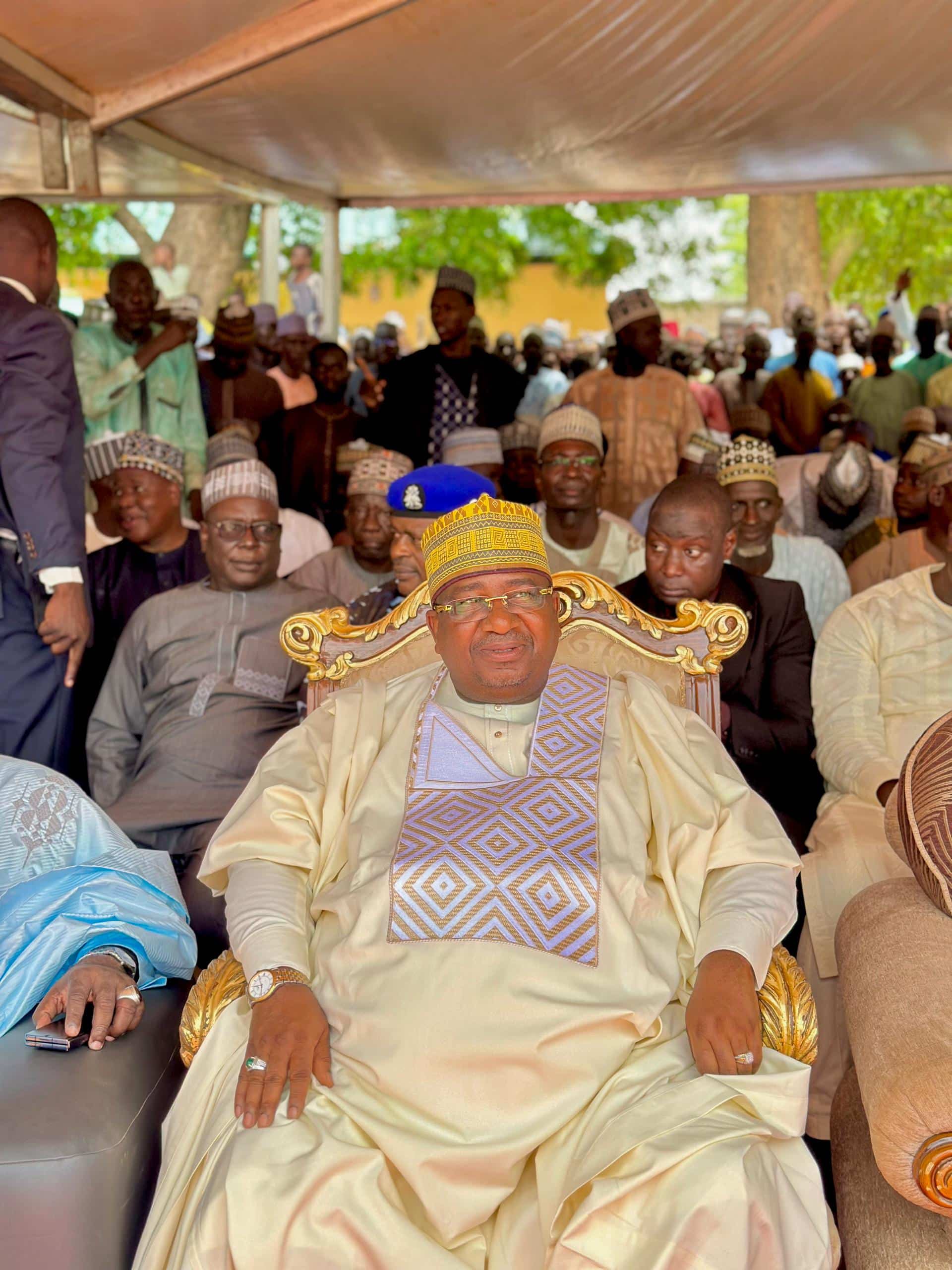 APC LG Campaign kicks Off In KoKo as Gov Idris Presents Flags To Candidates