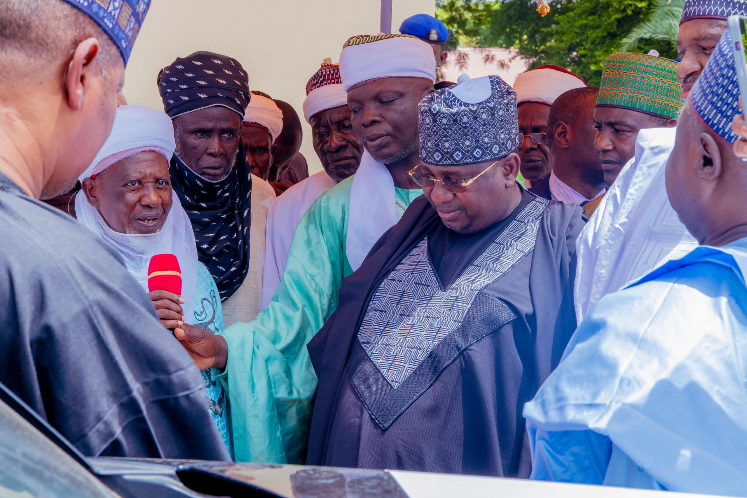 Kebbi Distributes Modern Toyota Land Cruisers To Royal Fathers, Seeks Constitutional Role For Traditional Rulers